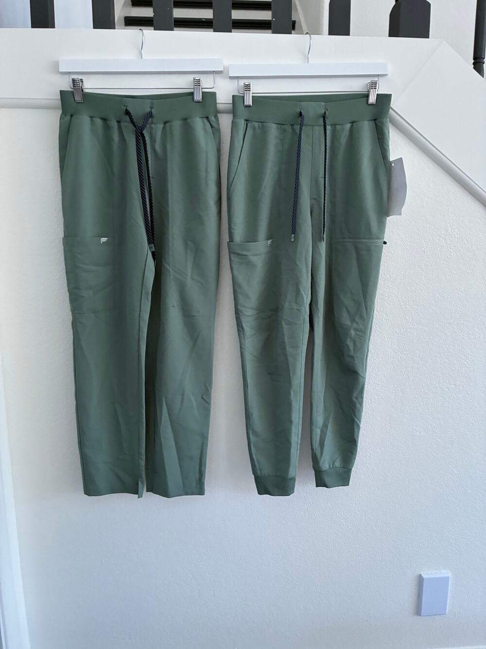 Fabletics NWOT XS Short Sage Lot 2 Scrub Pants Jogger and Ion Straight Leg READ
